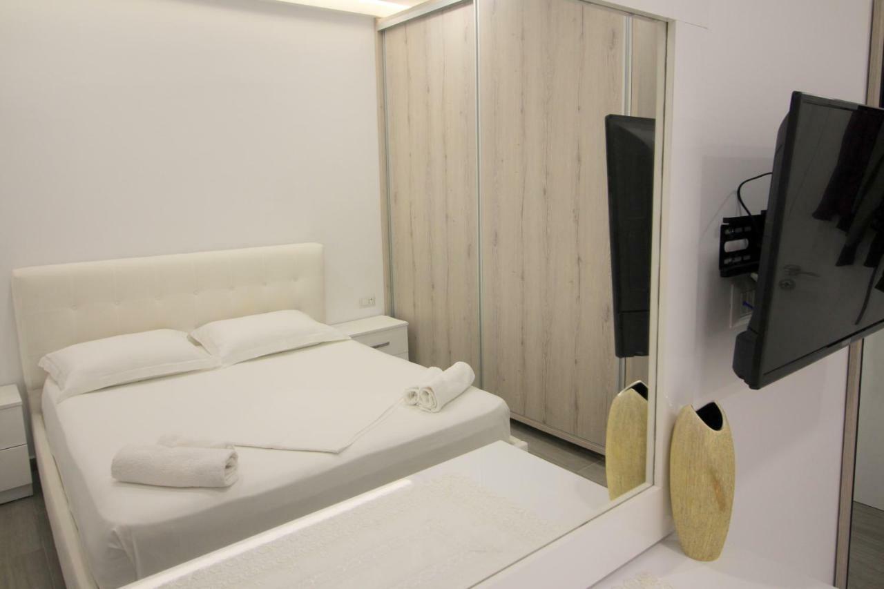 Edina By Hp Hotel Saranda Zewnętrze zdjęcie